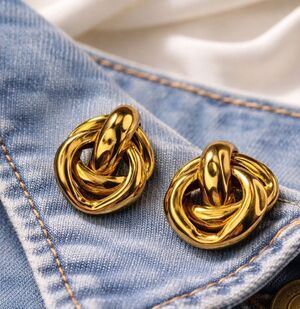 Gold Knot Earrings Chunky Love Knot Vintage 80s Stud Statement